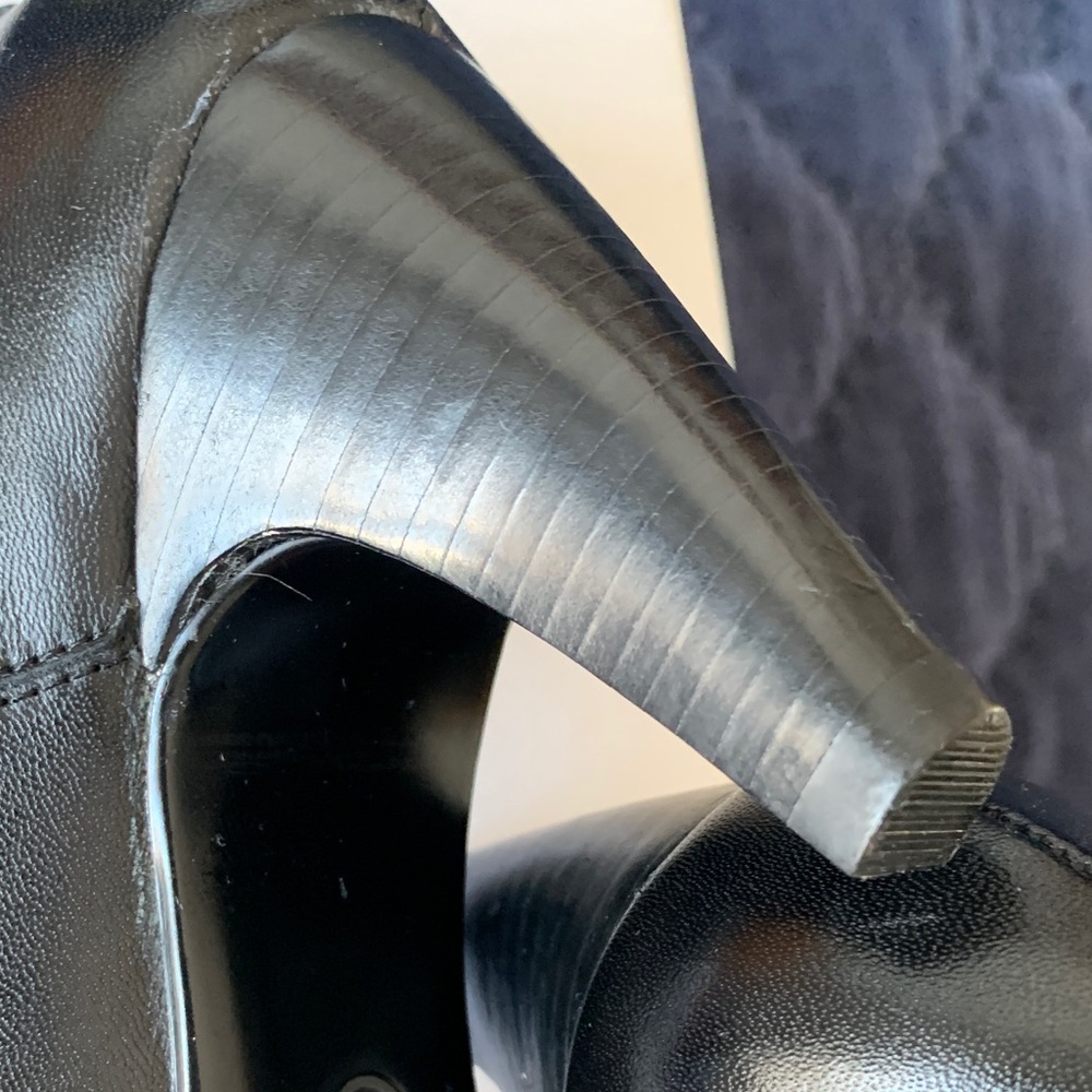 Sofft Black Leather Heels NEW - Picture 8 of 8
